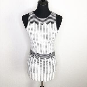 WHBM white black stripe geometric knit sleeveless sweater tunic size Extra Small